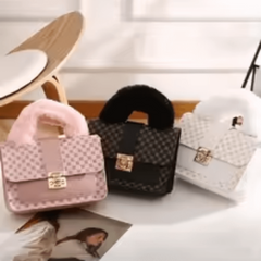 Petite Chic Clutch